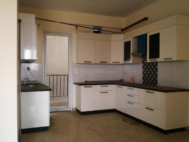 4 BHK Apartment in Indirapuram for rent Ghaziabad. The reference number is 21126442