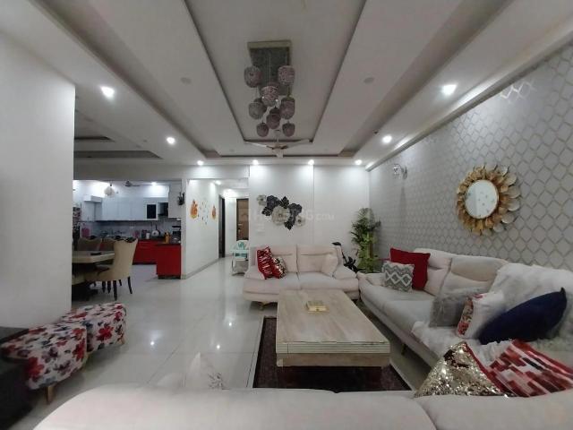 4 BHK Apartment in Indirapuram for rent Ghaziabad. The reference number is 21204442