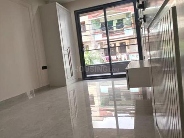 4 BHK Apartment in Indirapuram for resale Ghaziabad. The reference number is 20753497