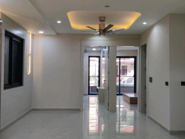 4 BHK Apartment in Indirapuram for resale Ghaziabad. The reference number is 20215900