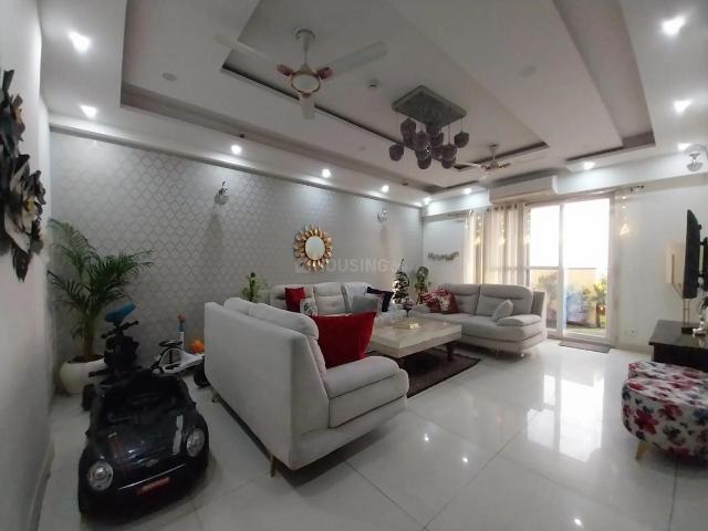 4 BHK Apartment in Indirapuram for resale Ghaziabad. The reference number is 21103598