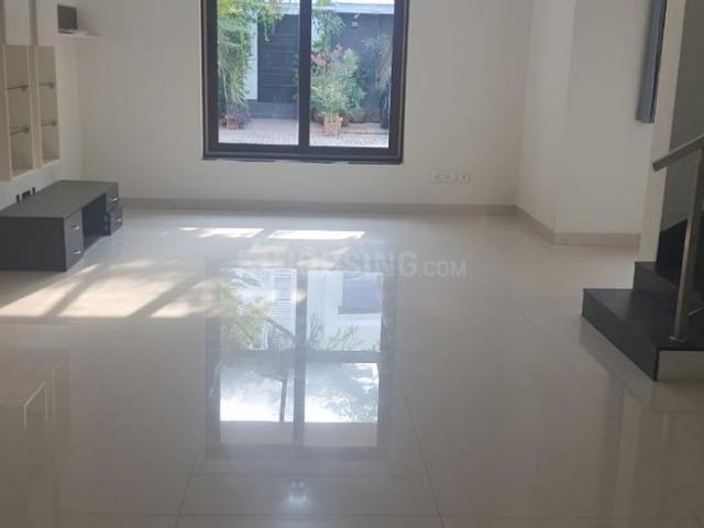4 BHK Apartment in Injambakkam for resale Chennai. The reference number is 21195485