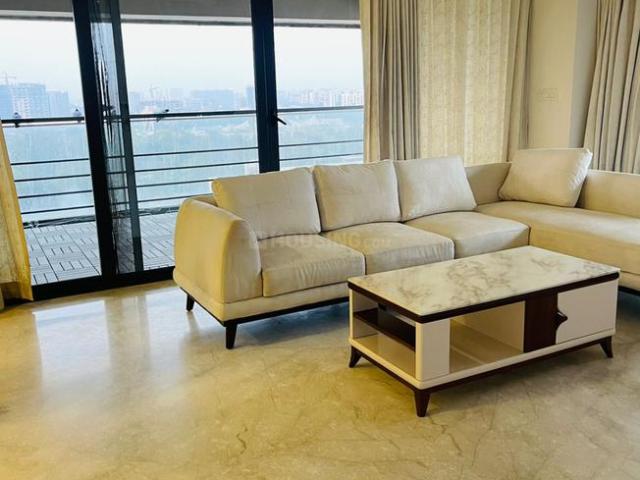 4 BHK Apartment in Iscon Ambli Road for rent Ahmedabad. The reference number is 19725603