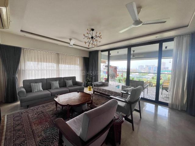 4 BHK Apartment in Iscon Ambli Road for resale Ahmedabad. The reference number is 20751717