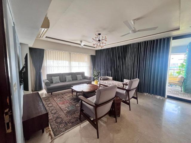 4 BHK Apartment in Iscon Ambli Road for resale Ahmedabad. The reference number is 20809663