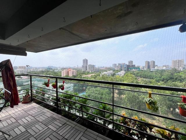 4 BHK Apartment in Iscon Ambli Road for resale Ahmedabad. The reference number is 21058816