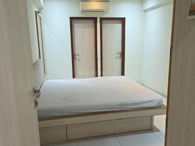 4 BHK Apartment in Jodhpur for rent Ahmedabad. The reference number is 19889396