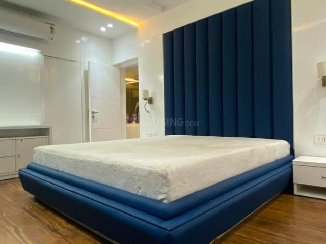 4 BHK Apartment in Jodhpur for rent Ahmedabad. The reference number is 20875276