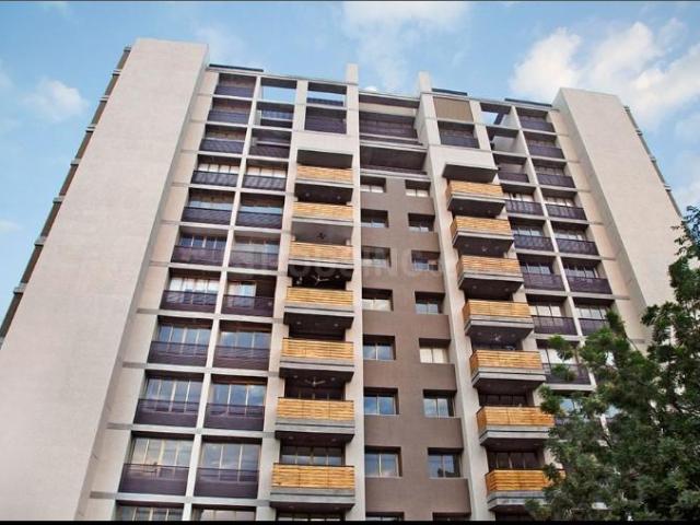 4 BHK Apartment in Jodhpur for resale Ahmedabad. The reference number is 20747196