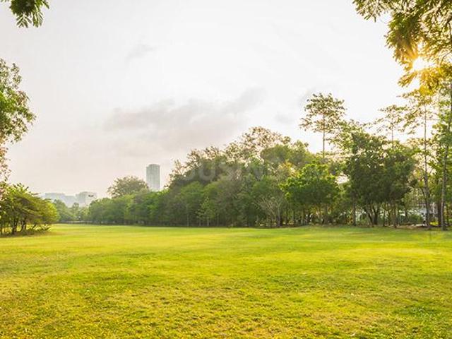 4 BHK Apartment in Jaypee Greens for resale Greater Noida. The reference number is 13417090