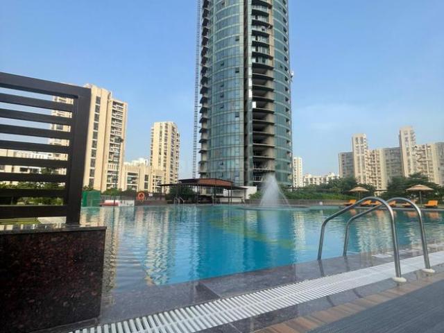 4 BHK Apartment in Jaypee Greens for resale Greater Noida. The reference number is 14145211