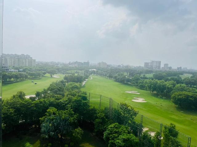 4 BHK Apartment in Jaypee Greens for resale Greater Noida. The reference number is 16982521
