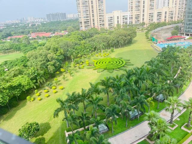 4 BHK Apartment in Jaypee Greens for resale Greater Noida. The reference number is 17537517