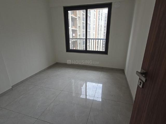 4 BHK Apartment in Jagatpur for rent Ahmedabad. The reference number is 20565217