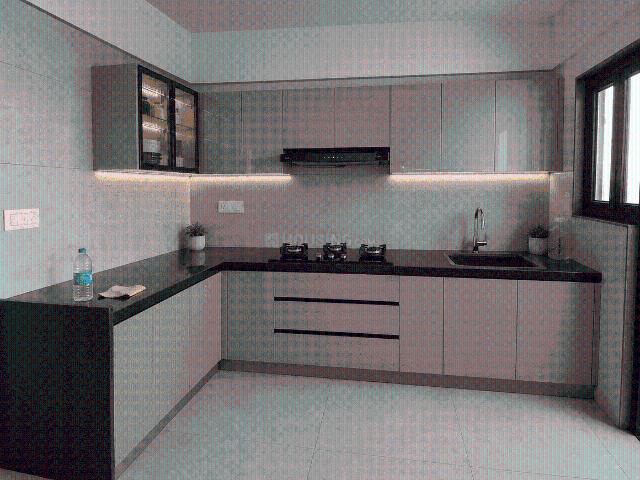 4 BHK Apartment in Jagatpur for rent Ahmedabad. The reference number is 20590182