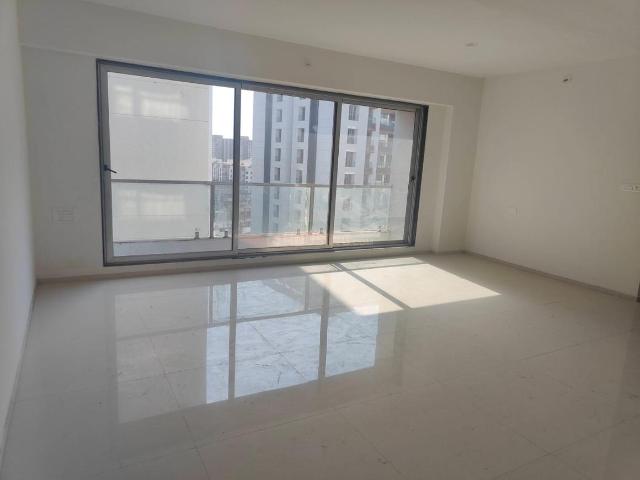 4 BHK Apartment in Jahangir Pura for rent Surat. The reference number is 20694116