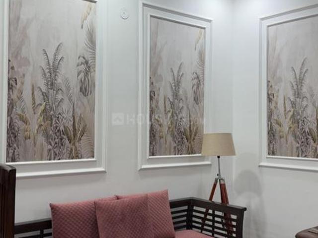 4 BHK Apartment in Jamia Nagar for resale New Delhi. The reference number is 20796545