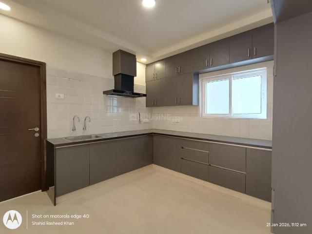 4 BHK Apartment in Jubilee Hills for rent Hyderabad. The reference number is 21348066