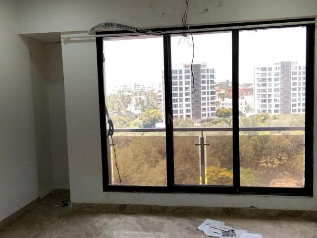 4 BHK Apartment in Juhu for rent Mumbai. The reference number is 19981827