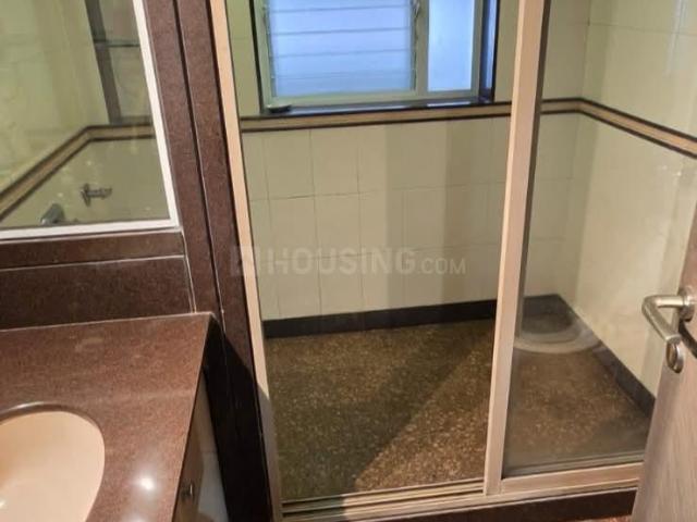 4 BHK Apartment in Juhu for rent Mumbai. The reference number is 21105973