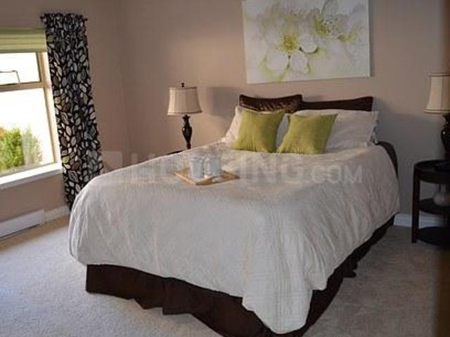 4 BHK Apartment in Juhu for rent Mumbai. The reference number is 9480990
