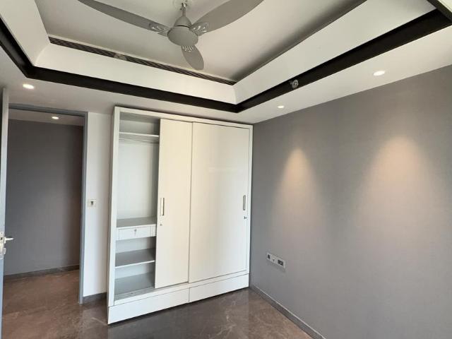 4 BHK Apartment in Lower Parel for rent Mumbai. The reference number is 19532761