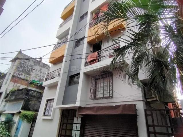 4 BHK Apartment in Lake Gardens for resale Kolkata. The reference number is 20893519