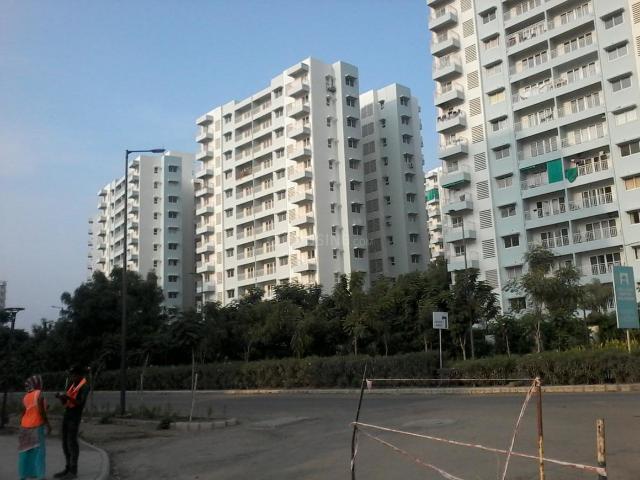 4 BHK Apartment in Motera for rent Ahmedabad. The reference number is 21061262
