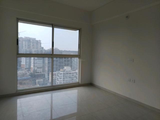 4 BHK Apartment in Mohammed Wadi for rent Pune. The reference number is 18874808
