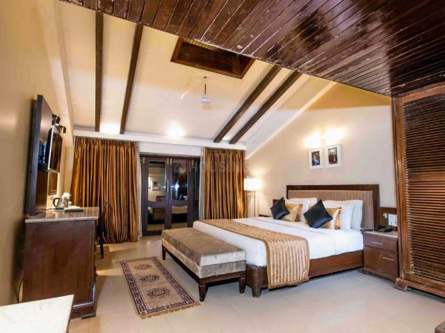 4 BHK Apartment in Mohammed Wadi for rent Pune. The reference number is 20272839
