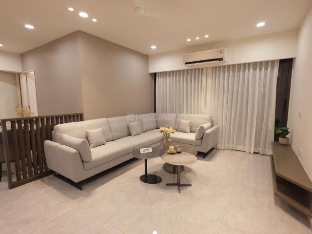 4 BHK Apartment in Mohammed Wadi for resale Pune. The reference number is 20486586