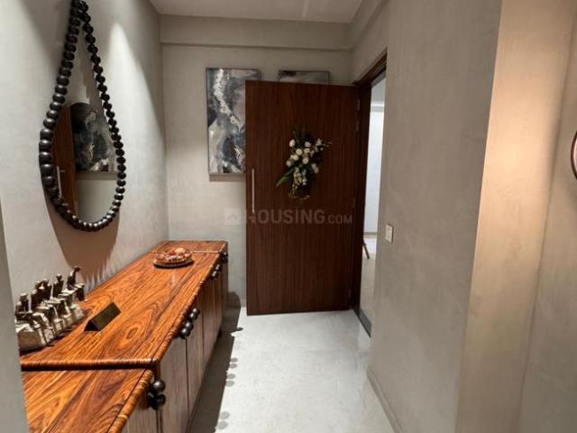 4 BHK Apartment in Mohammed Wadi for resale Pune. The reference number is 21051507
