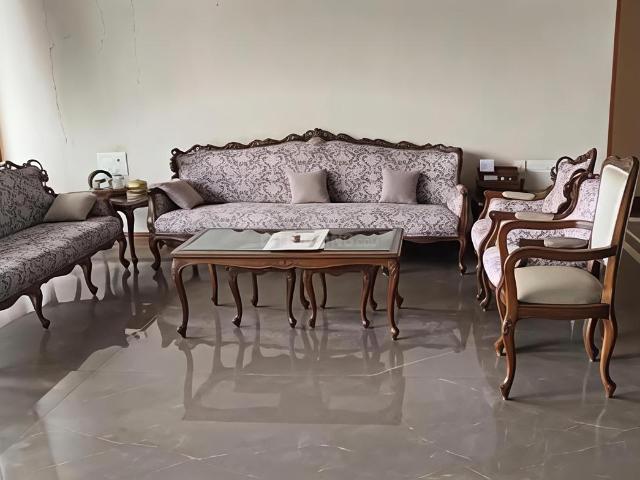 4 BHK Apartment in Matunga East for resale Mumbai. The reference number is 20183800