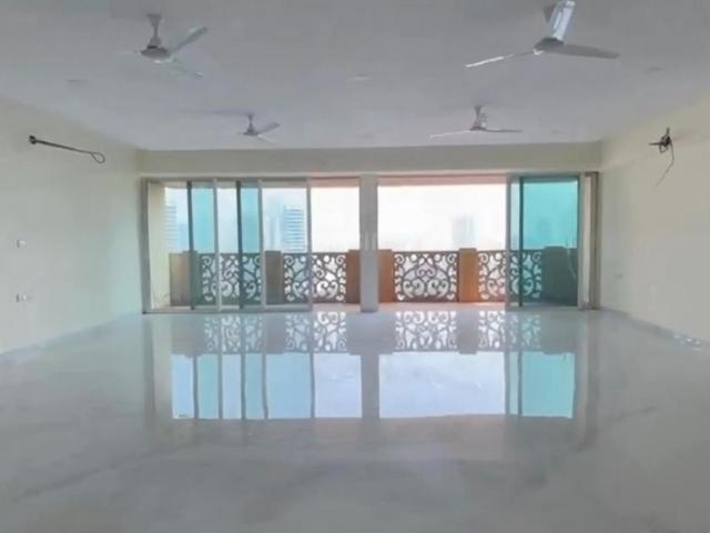 4 BHK Apartment in Matunga East for resale Mumbai. The reference number is 21125900