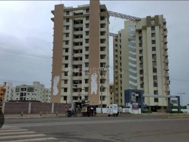4 BHK Apartment in Madhapar for rent Rajkot. The reference number is 14174960