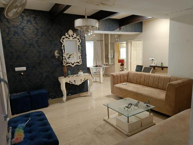 4 BHK Apartment in Mahalakshmi Nagar for resale Indore. The reference number is 21054414