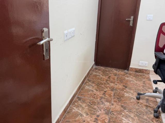 4 BHK Apartment in Mahurali for rent Ghaziabad. The reference number is 20934269