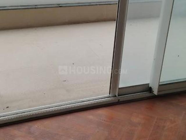 4 BHK Apartment in Malad East for rent Mumbai. The reference number is 18005181