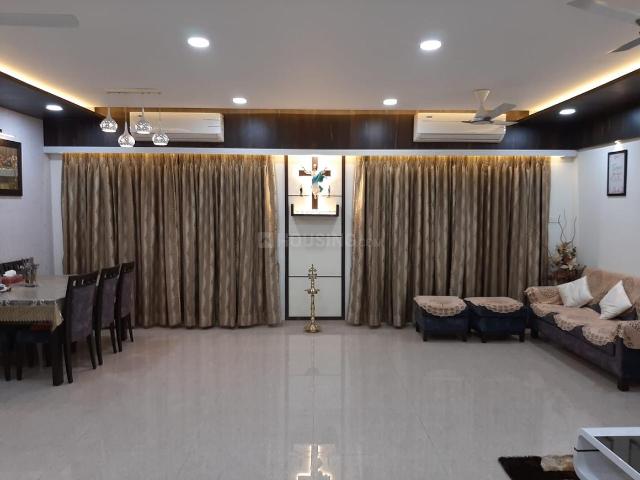 4 BHK Apartment in Malad East for rent Mumbai. The reference number is 19209306