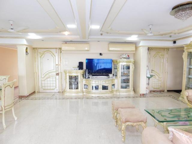 4 BHK Apartment in Malad West for rent Mumbai. The reference number is 20985838