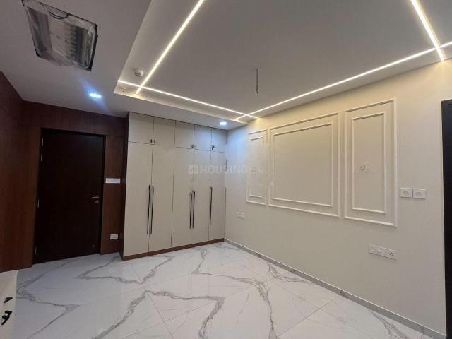 4 BHK Apartment in Manchirevula for resale Hyderabad. The reference number is 21337713