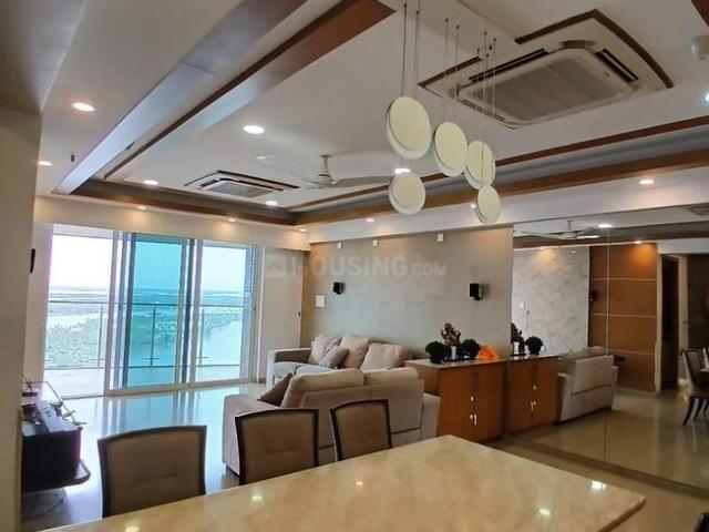 4 BHK Apartment in Marine Drive for resale Kochi. The reference number is 19939470