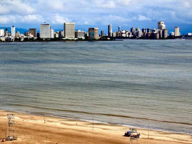 4 BHK Apartment in Marine Lines for rent Mumbai. The reference number is 20639478