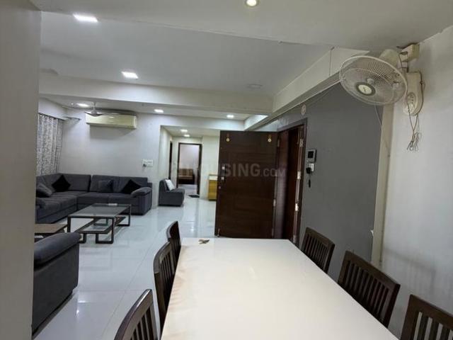 4 BHK Apartment in Memnagar for rent Ahmedabad. The reference number is 19696368