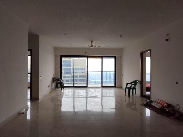 4 BHK Apartment in Mukundapur for rent Kolkata. The reference number is 18610065