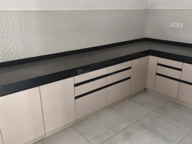 4 BHK Apartment in Mundhwa for rent Pune. The reference number is 19083785