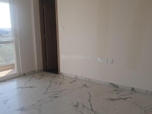 4 BHK Apartment in Mundhwa for rent Pune. The reference number is 21198396
