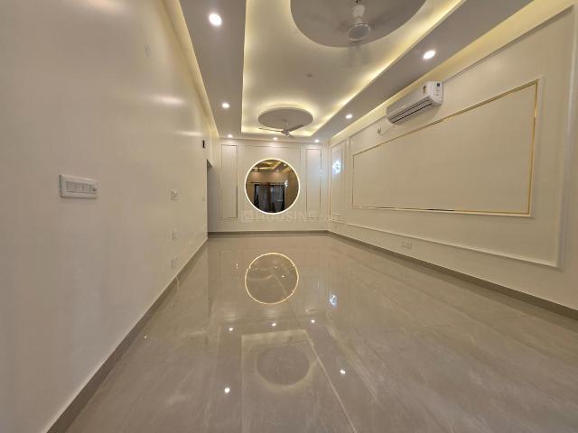4 BHK Apartment in Munirka for resale New Delhi. The reference number is 20554848