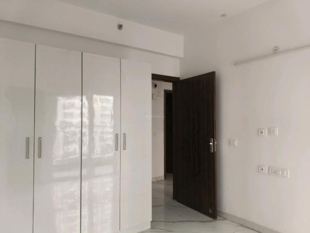 4 BHK Apartment in Noida Extension for rent Greater Noida. The reference number is 18267651