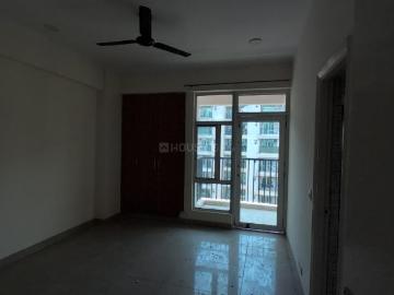 4 BHK Apartment in Noida Extension for resale Greater Noida. The reference number is 20274808